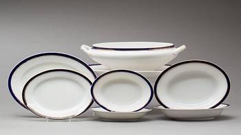SERVIS, ca 74 delar, Gustavsberg, porslin, 1900-talets första hälft.