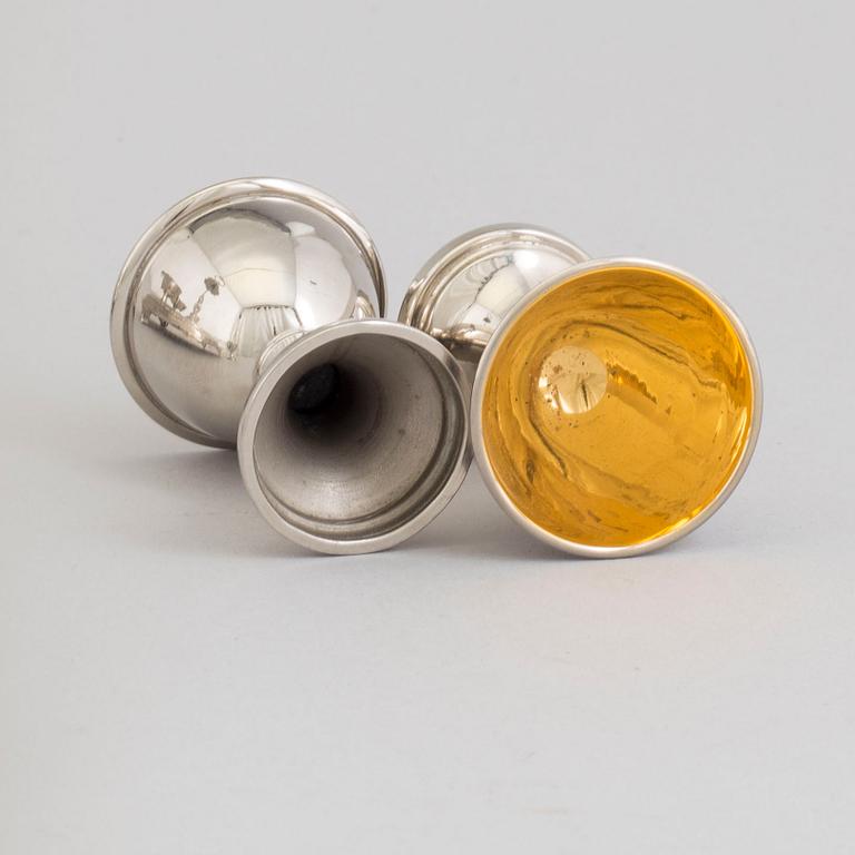 AN EGG CUP STAND, tinplate, fist half of the 20th century.