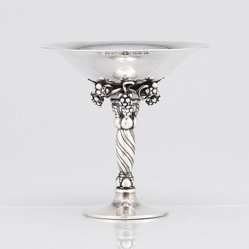 Johan Rohde, skål på fot, Firma Georg Jensen, Köpenhamn efter 1945, design nr 263A, sterling.