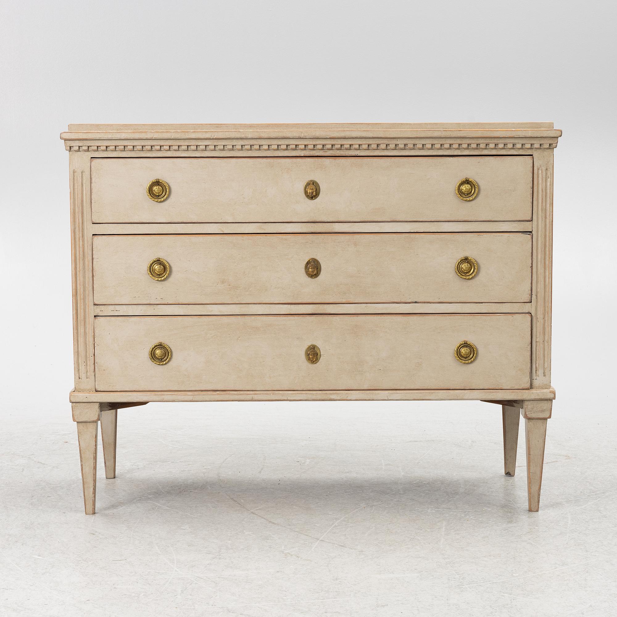 Byrå, gustaviansk stil, 1900-talets början.