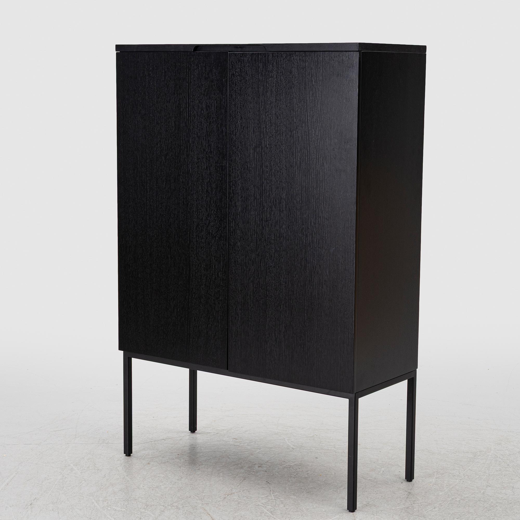 Skåp, ”Barn Cabinet”, Woud, Danmark, samtida.