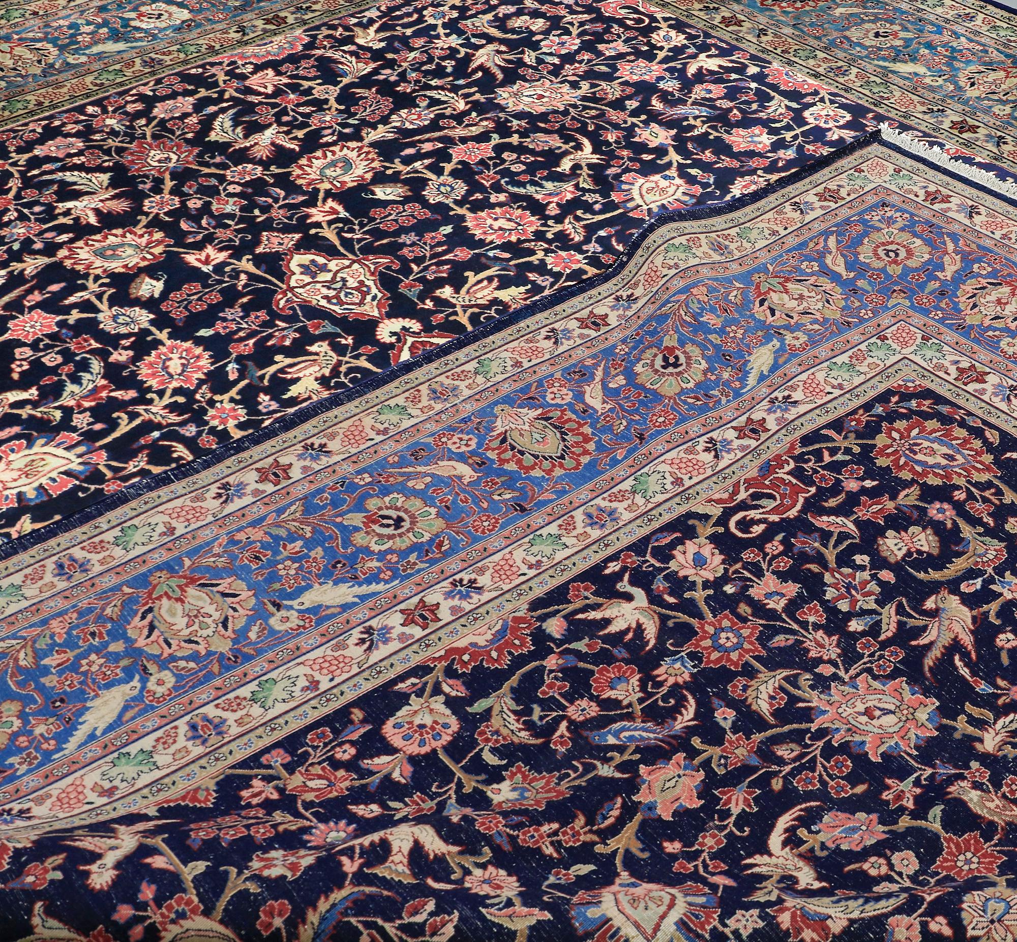 Carpet, Saruk, 417 x 310 cm.