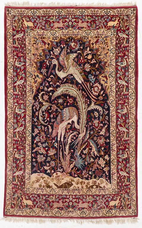 Matta, old Isfahan, part silk, signerad Bahadori, ca 167 x 105 cm.