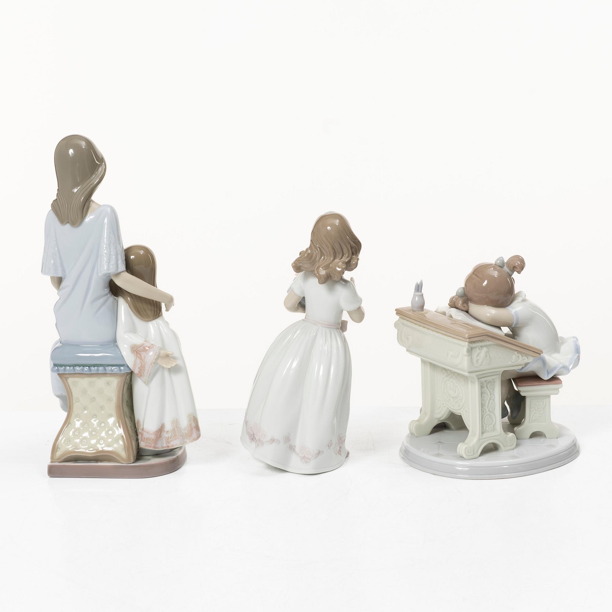 Lladró, figurines, 6 pcs, including "Dog's best friend," "Bedtime story," and "Waiting for the bell," Spain.