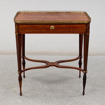 A Swedish late gustavian sewing table, ca 1800.