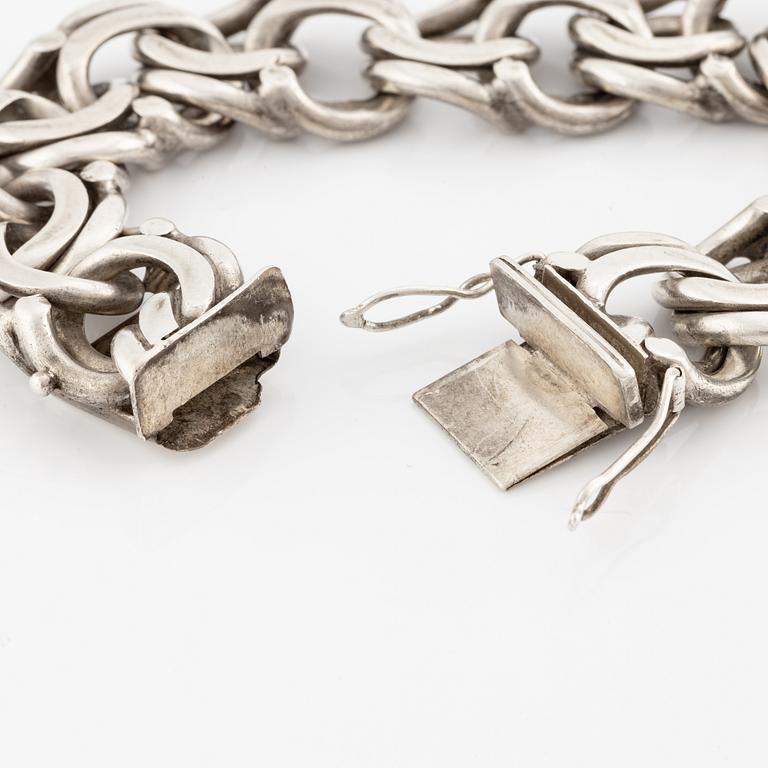 Bracelet, bismarck link, silver.