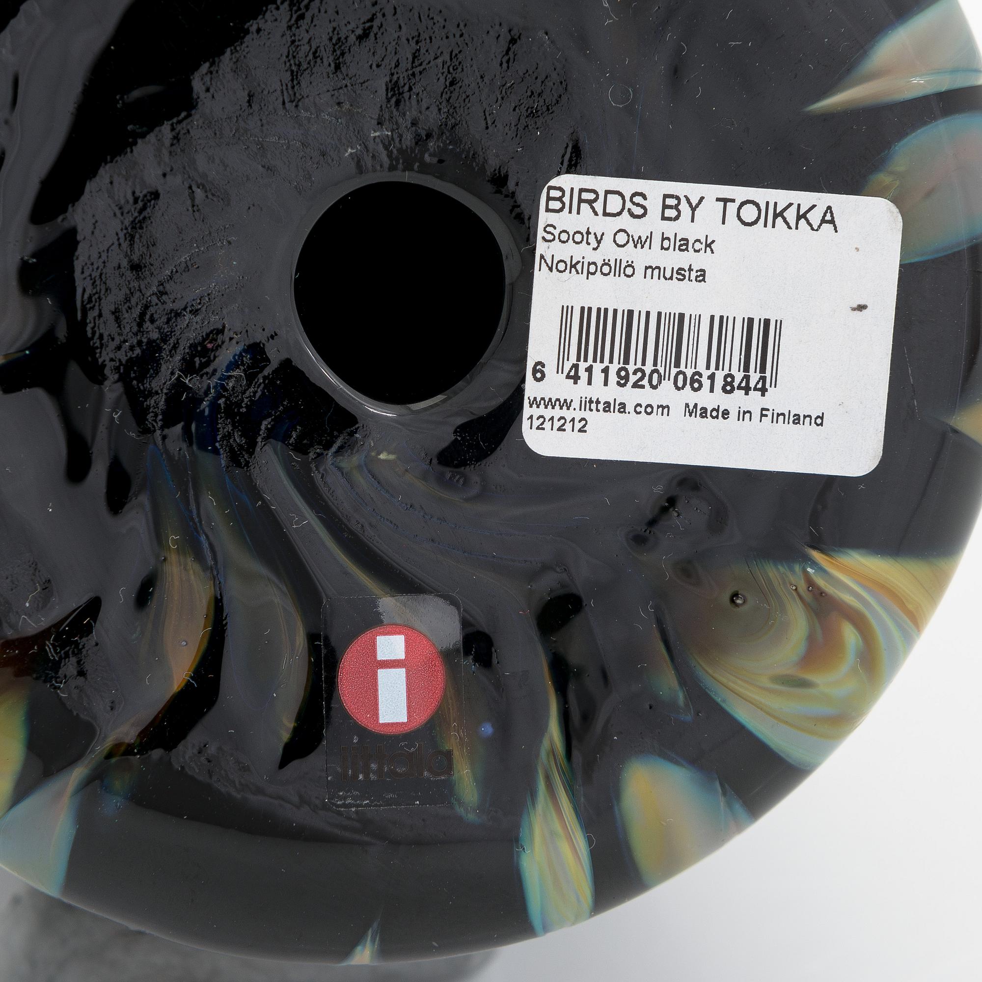 Oiva Toikka, a glass bird, signed signerad O. Toikka Nuutajärvi.