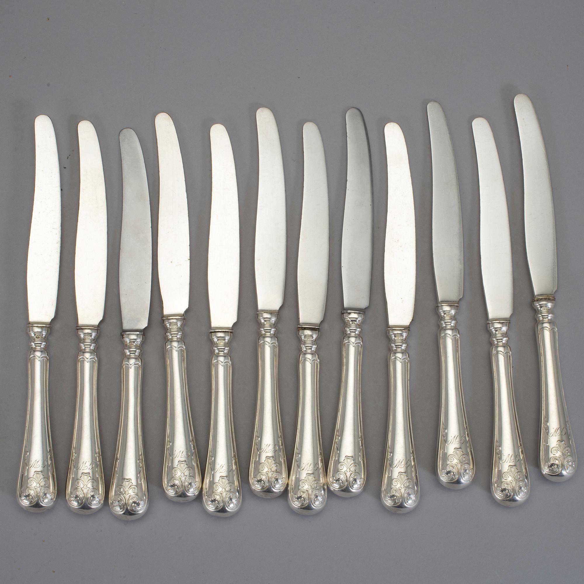 KNIVAR, 12 st, silver, "Gammal fransk", C G Hallberg, 1920-tal. Total vikt 645 g.