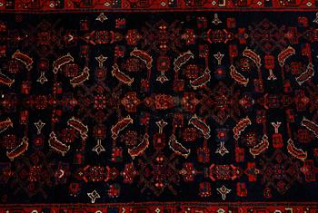 MATTA, orientalisk, modern tillverkning, ca 280 x 147 cm.