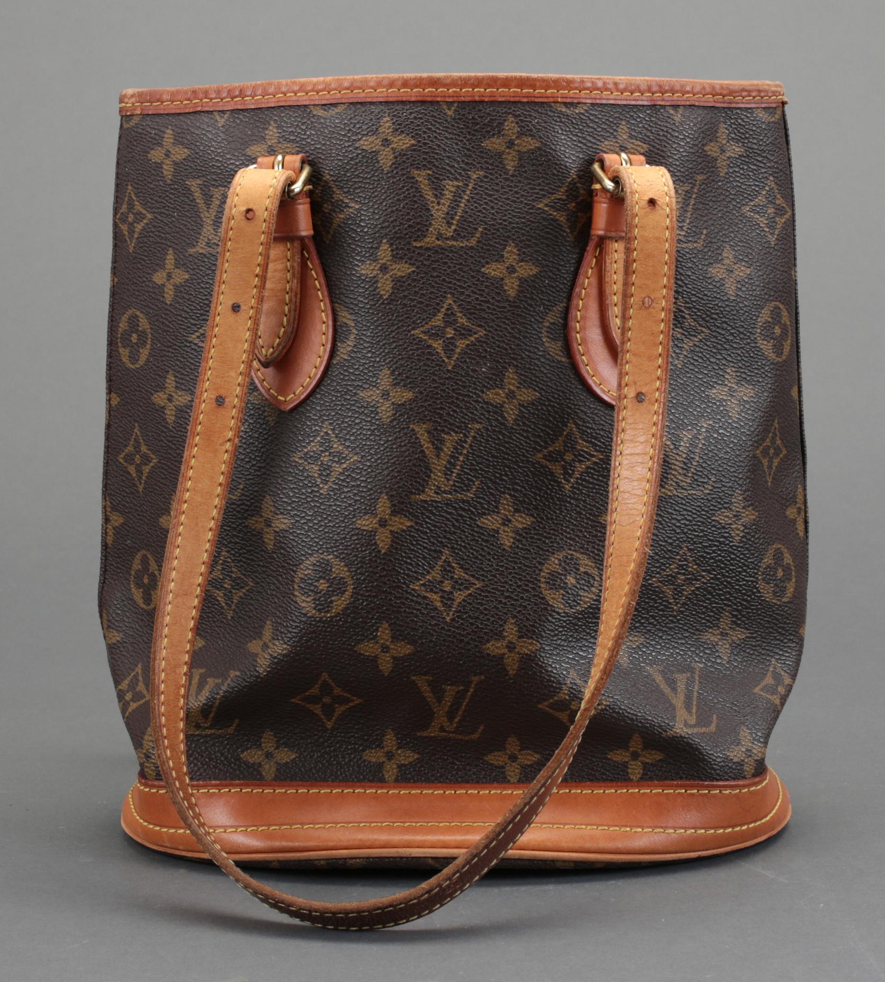 VÄSKA, "Petit Bucket", Louis Vuitton.