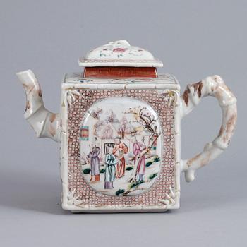 TEKANNA, porslin, Kina ,sannolikt Jiaqing, 1795-1820).
