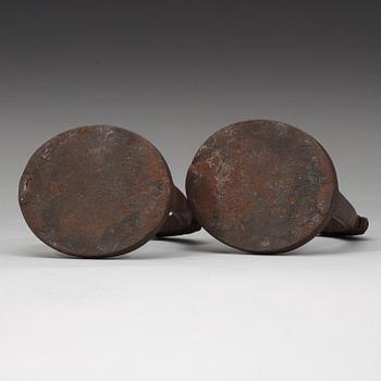 A pair of bronze stirrups, Qing dynasty, 19th Century.