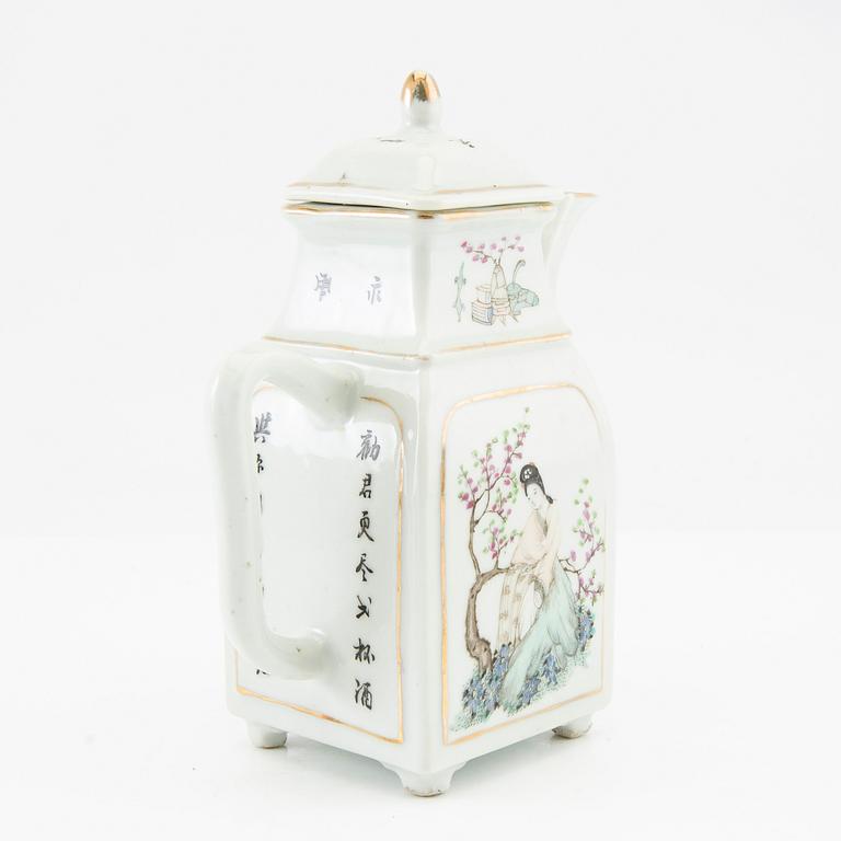 A set of two Chinese tea pots and a tea caddy, early 20th century.