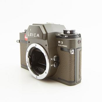 Kamera Lieca  R3 Electronic "Safari" kamerahus och objektiv.