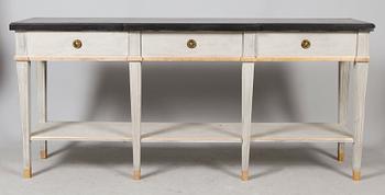 SIDEBOARD, gustaviansk stil, 1900-tal.