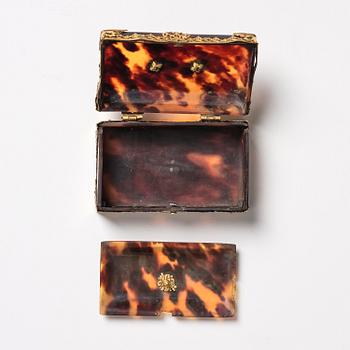 A baroque tortoise and gilt brass-mounted tobacco box, circa 1700.