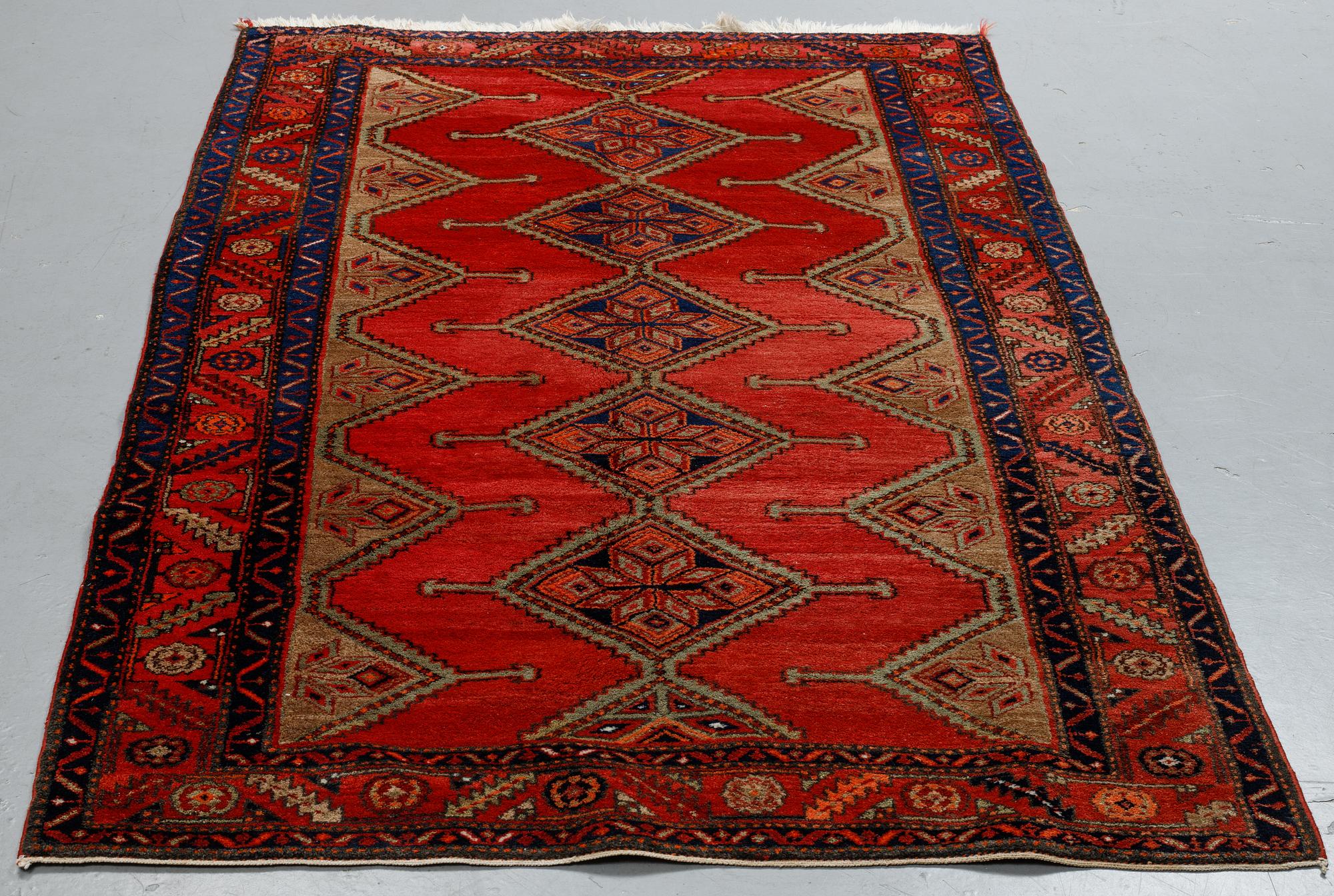 A rug, Old, Zaghe, ca 220 x 137 cm.
