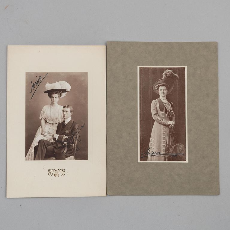 Royal photographs signed by Prince Wilhelm and Princess Maria, dated 1908 and -09.