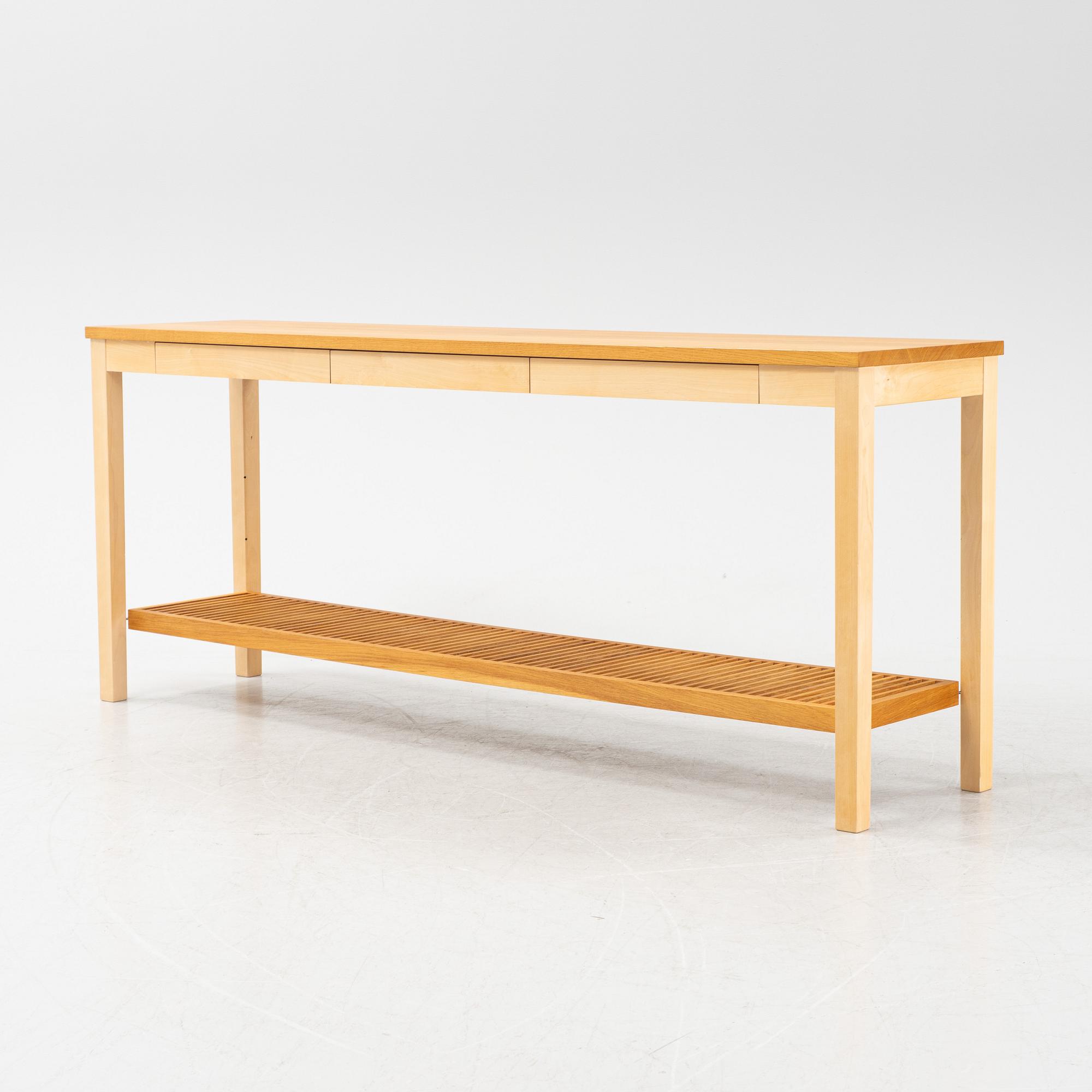 Nirvan Richter, sidobord, "Multi-O", Norrgavel.