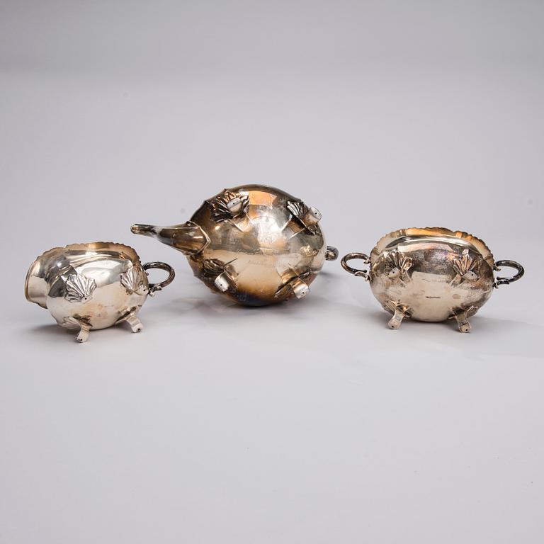 KAFFESERVIS, 3 delar, silver, Hopeakeskus, Tavastehus 1933 och 1957. Totalvikt 1136 g.