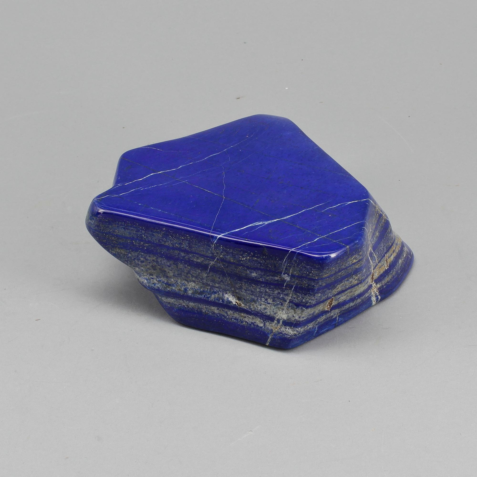 LAPIS LAZULI, polerad sten. Vikt ca 400 gram.