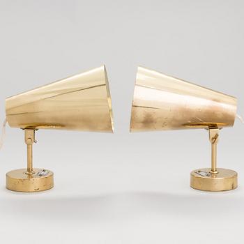 PAAVO TYNELL, a pair of mid-20th century 'A 4' wall lights for Idman.