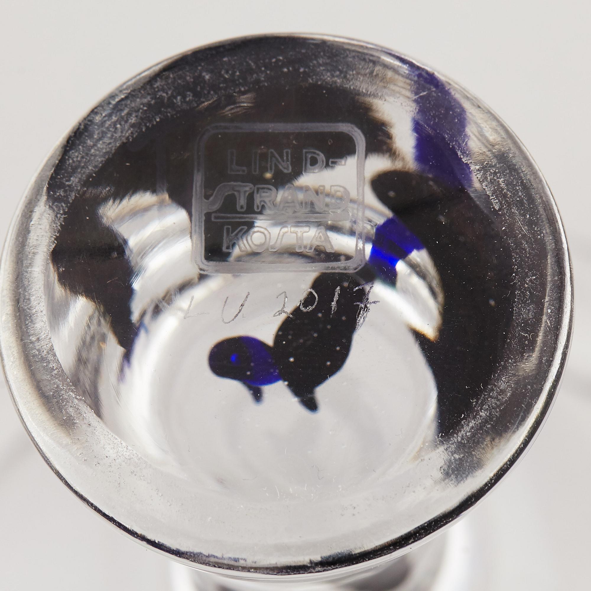 VICKE LINDSTRAND, an 'Abstracta' glass bowl from Kosta, 1950's.