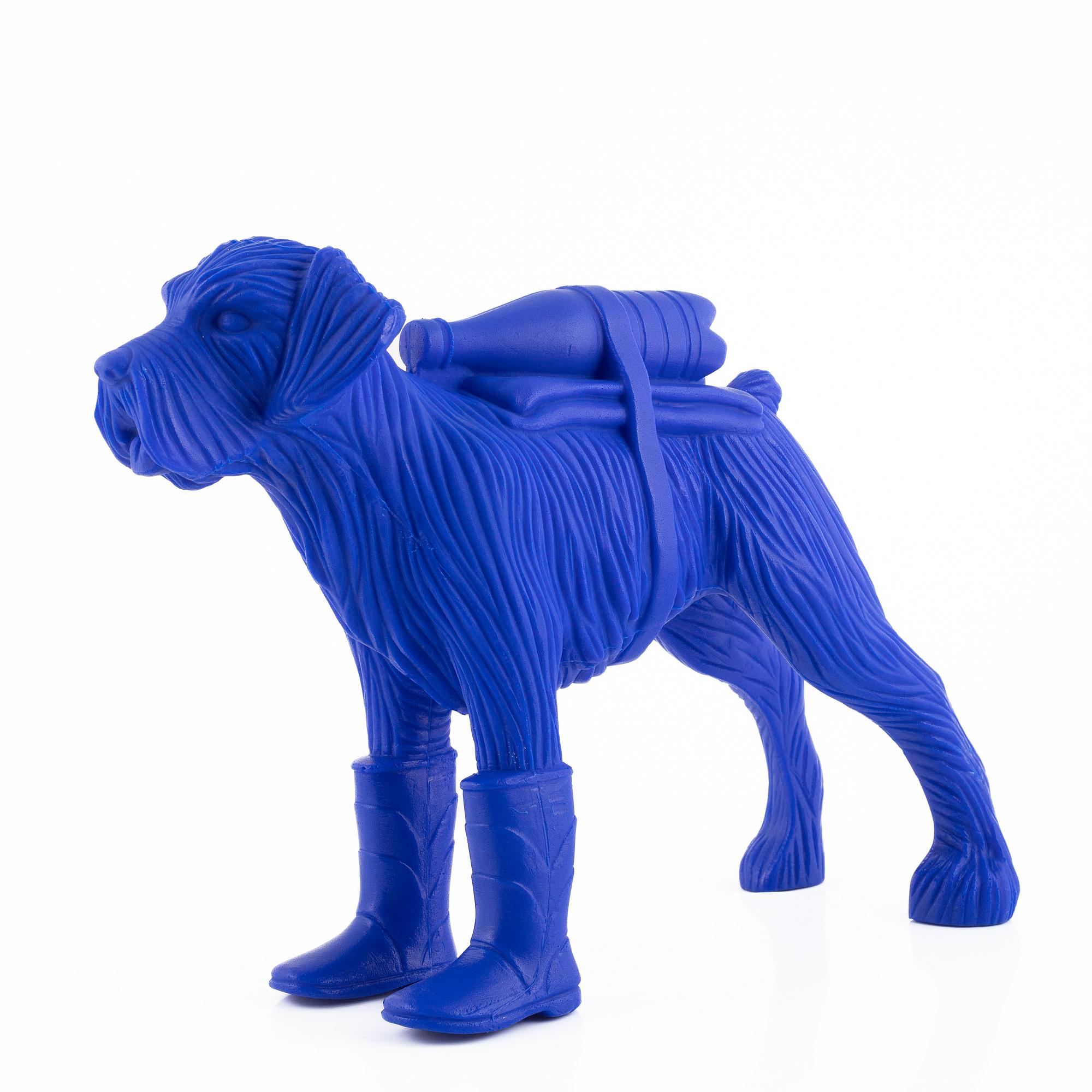 William Sweetlove, "Cloned Schnauzer with Water Bottle" (Blue).