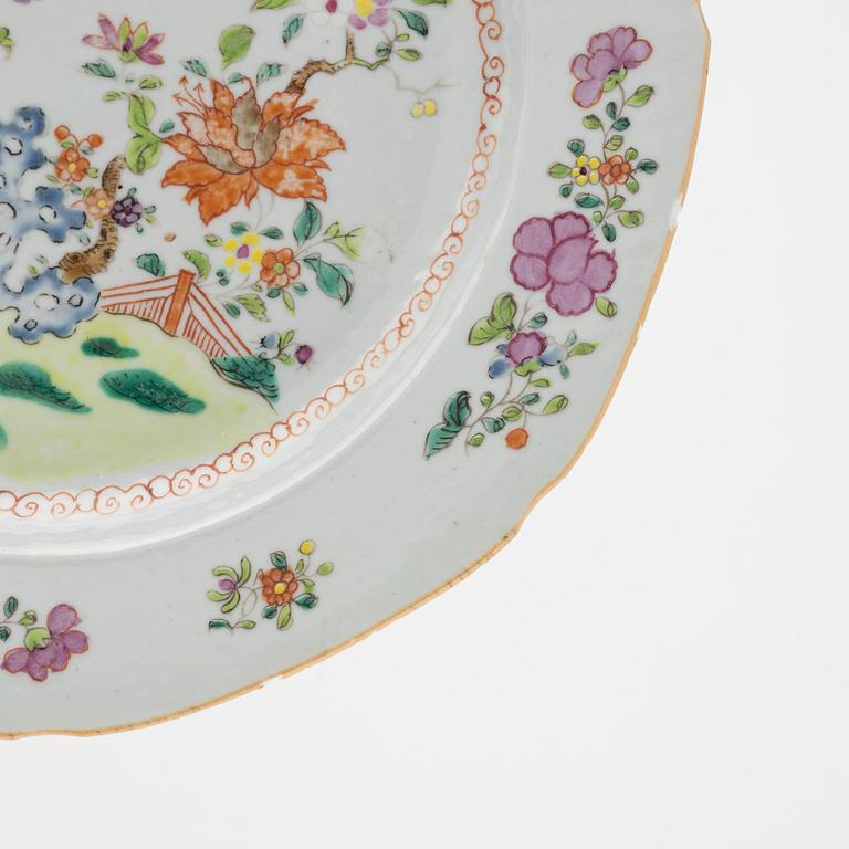 Tallrikar, 14 stycken, porslin, Kina, Qingdynastin, Qianlong (1736-95).
