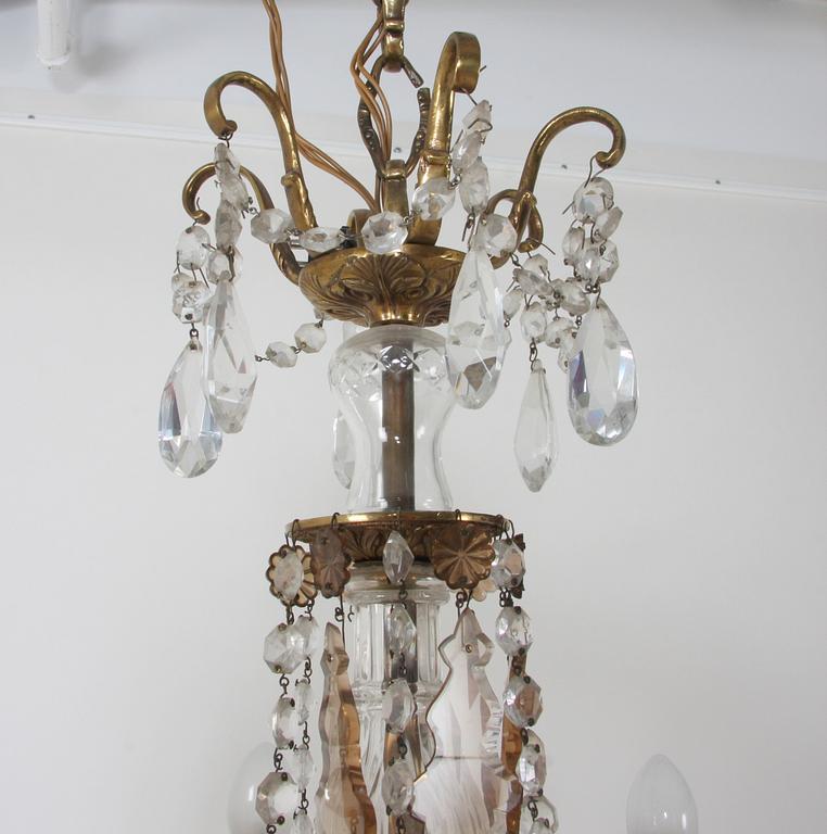 LJUSKRONA, nyrokokostil. H 74.
Proveniens: Git Gay.