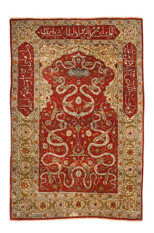 OLD SILKE HEREKE. 162,5 x 104 cm.