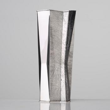 Tapio Wirkkala, A Tapio Wirkkala 830/1000 silver vase, Kultakeskus OY, Finland 1976.