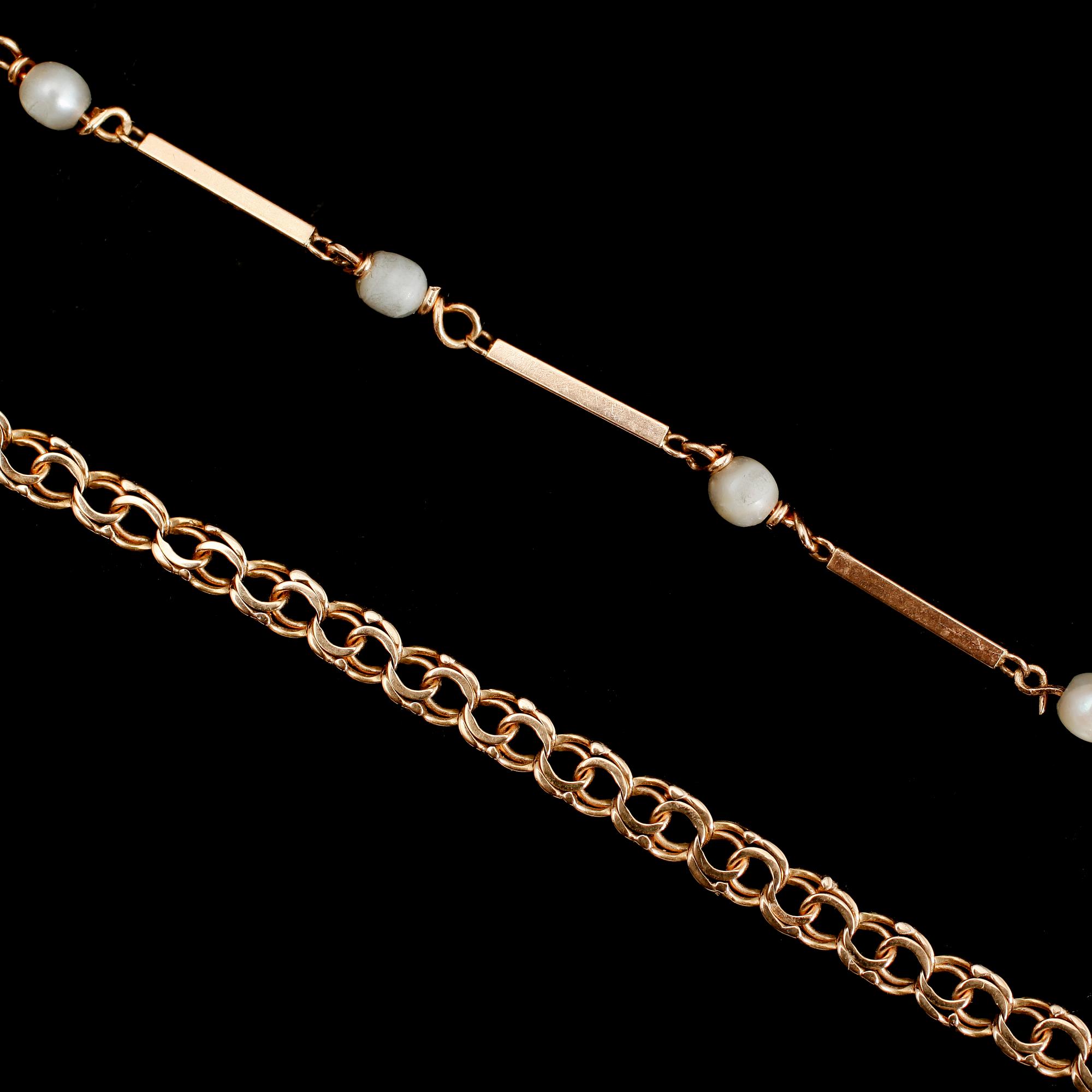 ARMBAND, 2 st, 18 k guld. Vikt ca 7 gram.