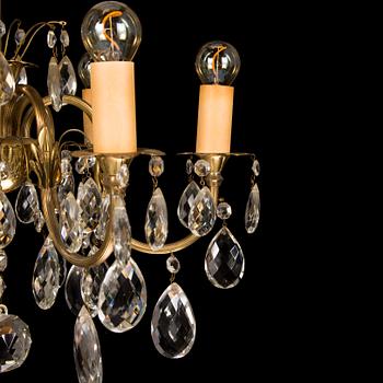 Mauri Almari, a mid-20th century 'K1-42' chandelier for Idman Finland. Height 80 cm.