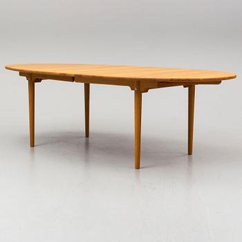 HANS J WEGNER, a oak dining table model CH339, Carl Hansen & Son, Denmark.