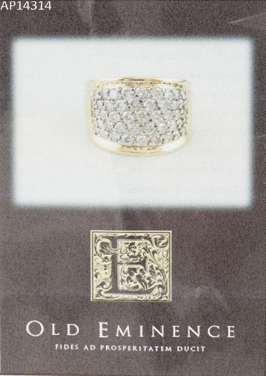 RING, 14K guld, briljantslipade diamanter 43 st, tot. ca 1,50 ct. Vikt 5,57 g. Intyg.