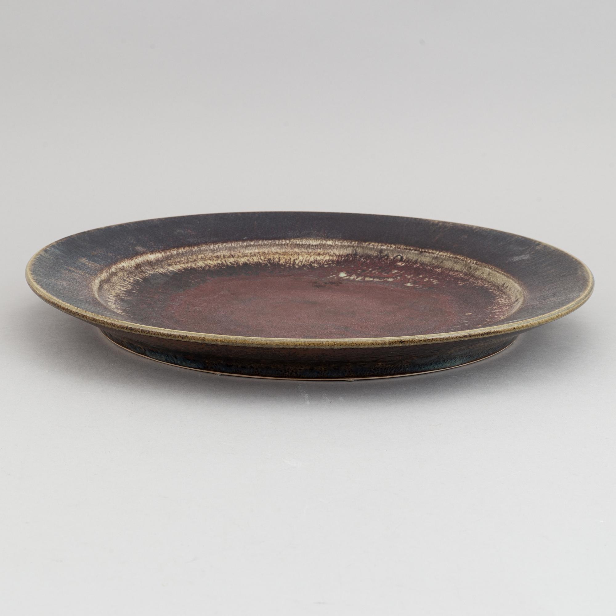 Stig Lindberg, a stoneware dish, Gustavsberg studio, Sweden 1977.