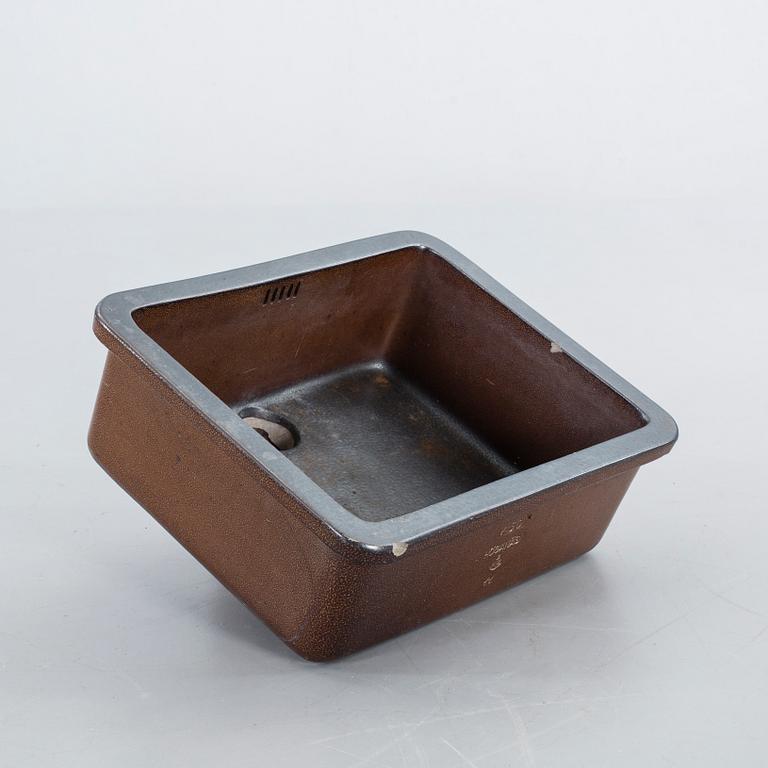 HANDFAT/VASK , saltglaserat stengods, Höganäs, 1900-talets första hälft.