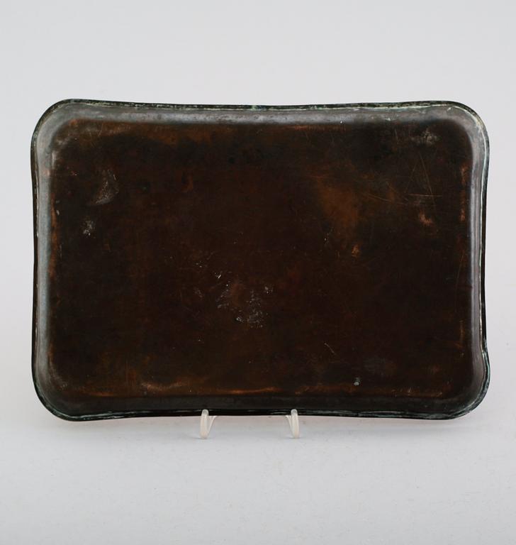 BRICKA SAMT VINKANNA, koppar samt emalj, Kina, 1800-/1900-tal.