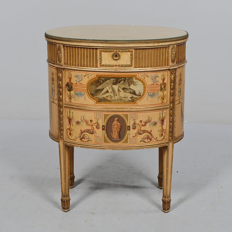 KOMMOD, nyklassicistisk stil, troligen Italien, 1900-talets första hälft.