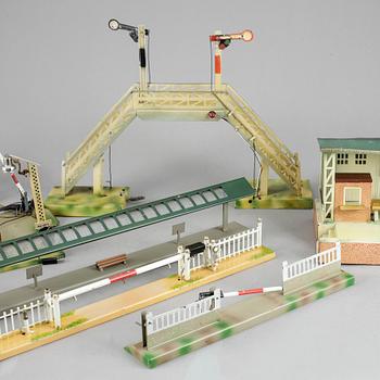 TÅGTILLBEHÖR, 9 delar, Tyskland, 1930-tal. Märklin och Kibri.