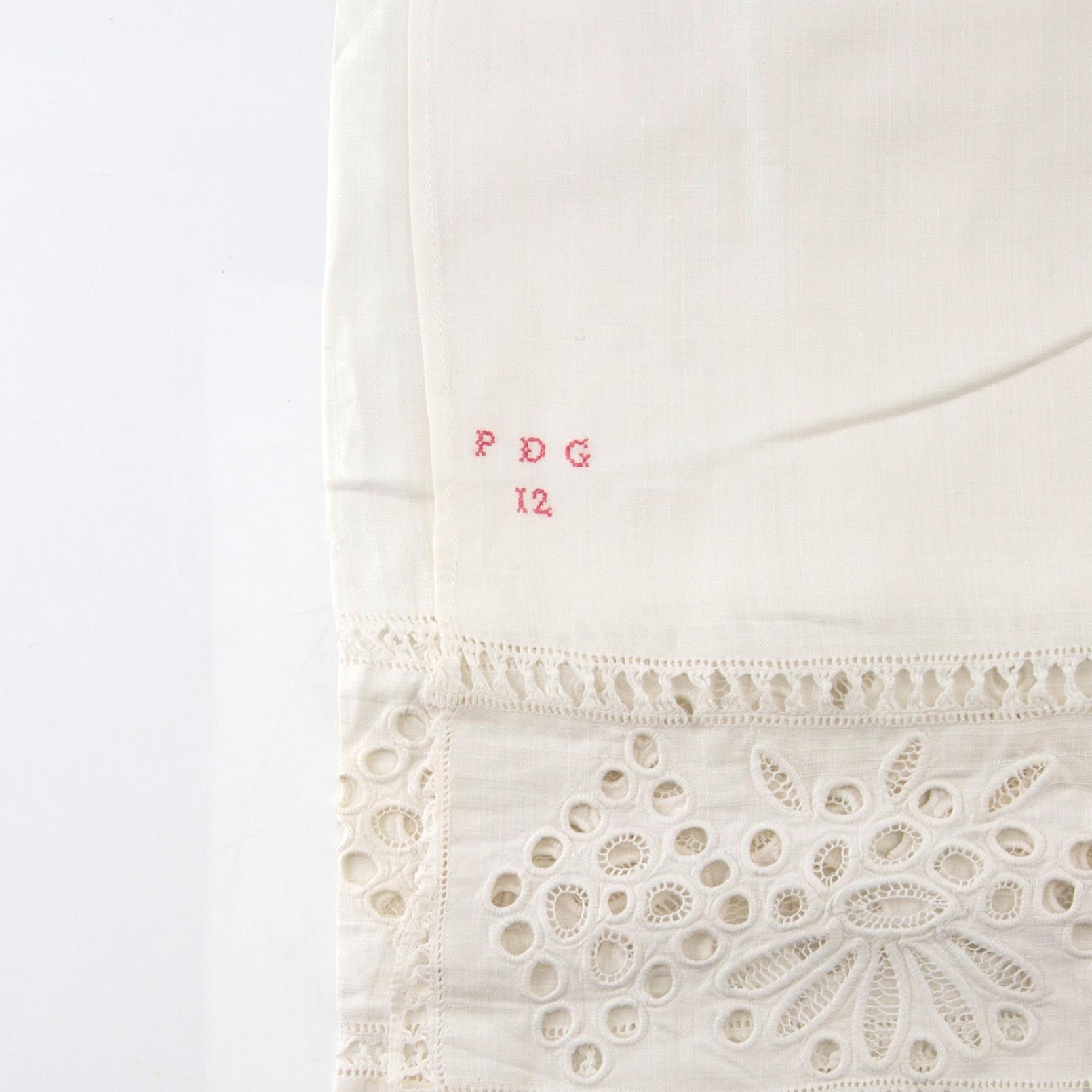 Sheets 10 pcs, early 20th century, cotton, varying sizes.