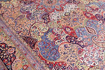 Matta, Keshan, ca 431 x 315 cm.