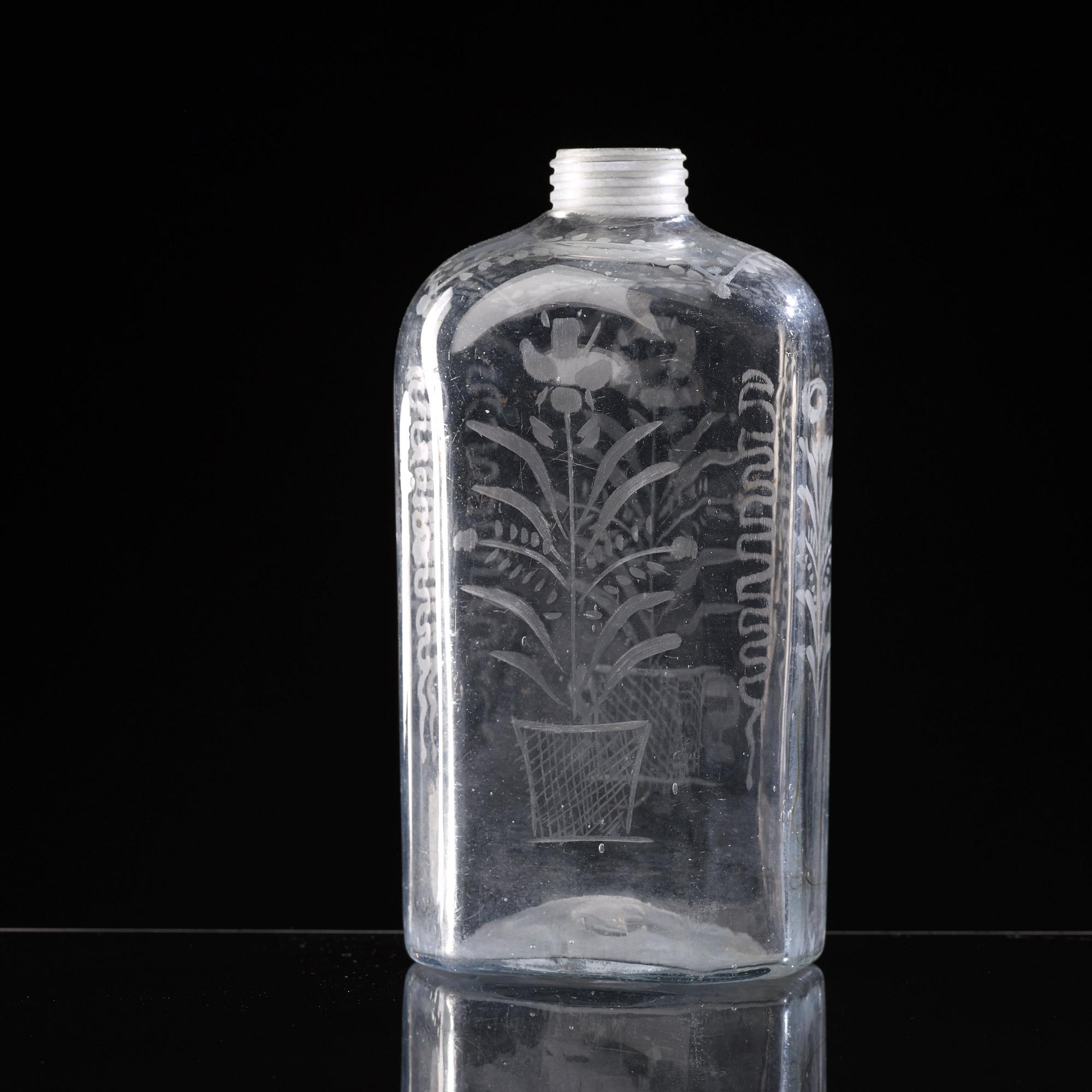 FLASKA, glas. Troligen Skånska glasbruket, 1700-tal.