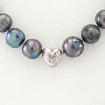 Ole Lynggaard, Lock 18K white gold with accompanying necklace of cultured pearls.