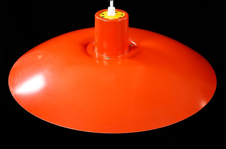 TAKLAMPA, "PH 4/3", Poul Henningsen för Louis Poulsen, Danmark, 1900-talets andra hälft. Höjd 20 cm.