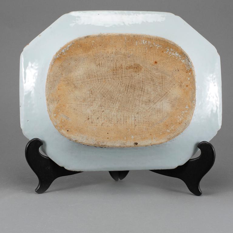 STEKFAT, porslin, Kina, 1700-tal.