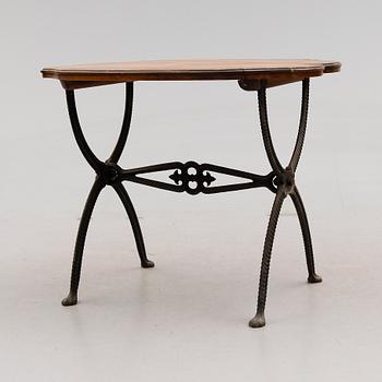 BORD, 1900-talets första hälft.