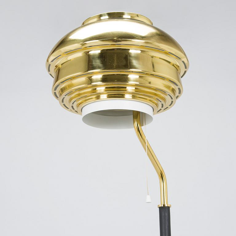 Alvar Aalto, golvlampa, modell A808, Artek 2022.