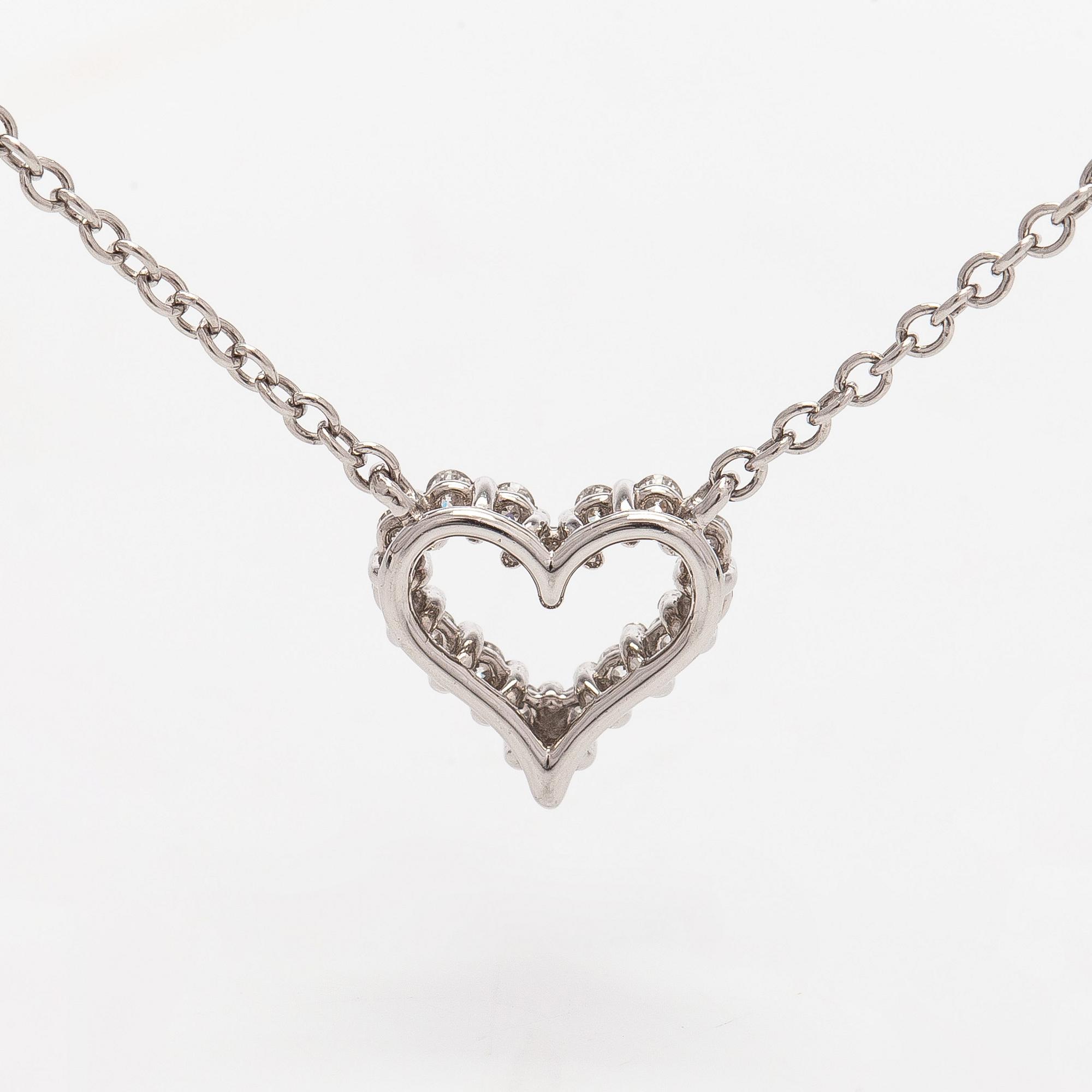 Tiffany & Co, kaulakoru, "Tiffany Hearts", platinaa ja timantteja.